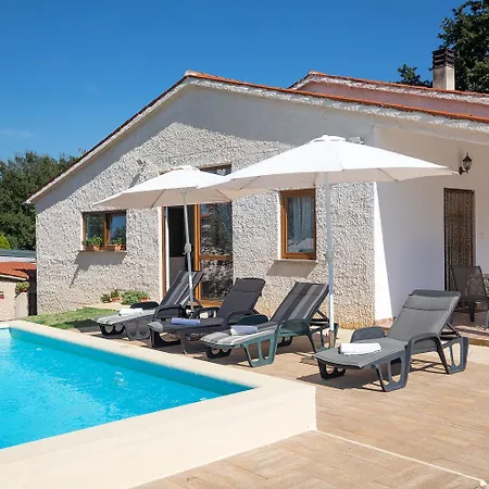 Holiday home Kuzinici Divsici